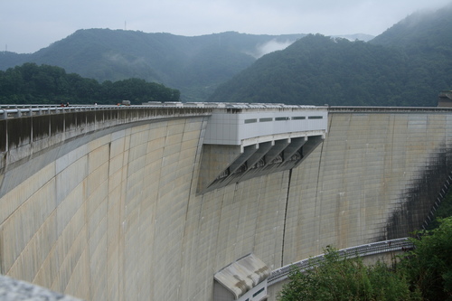 風景　温井ダム 2008-08-16 13-27-31.JPG